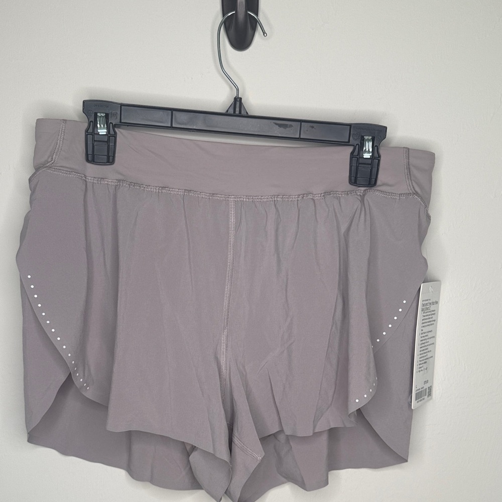 NWOT lululemon athletica Women's Athletic Shorts in Light Gray